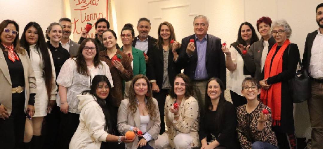 Comité técnico conformado por Chilealimentos y otras entidades culminan trabajo para elaborar guía para el reclutamiento responsable de personas migrantes en el sector agroalimentario