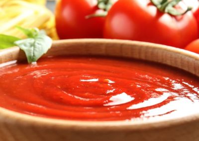 Importaciones de pasta de tomate y salsas de tomate consolidan su expansión mundial por alza de la demanda