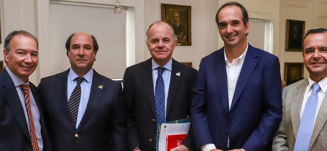 Presidente de Chilealimentos Juan Manuel Mira participó del consejo de la SNA junto al ministro de agricultura Jaime Campos