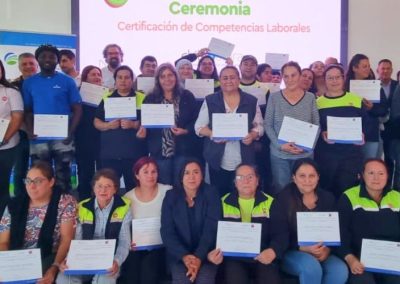 Competencias Laborales: Chilealimentos certifica a 70 trabajadores de la empresa Copefrut