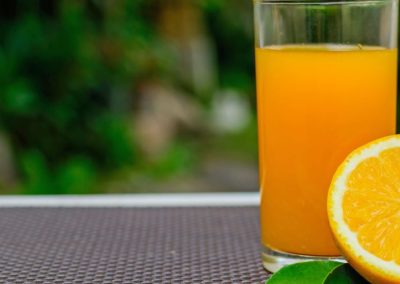 Jugo de Naranja: Pronostican caída del 13% de la producción mundial en 2026/27