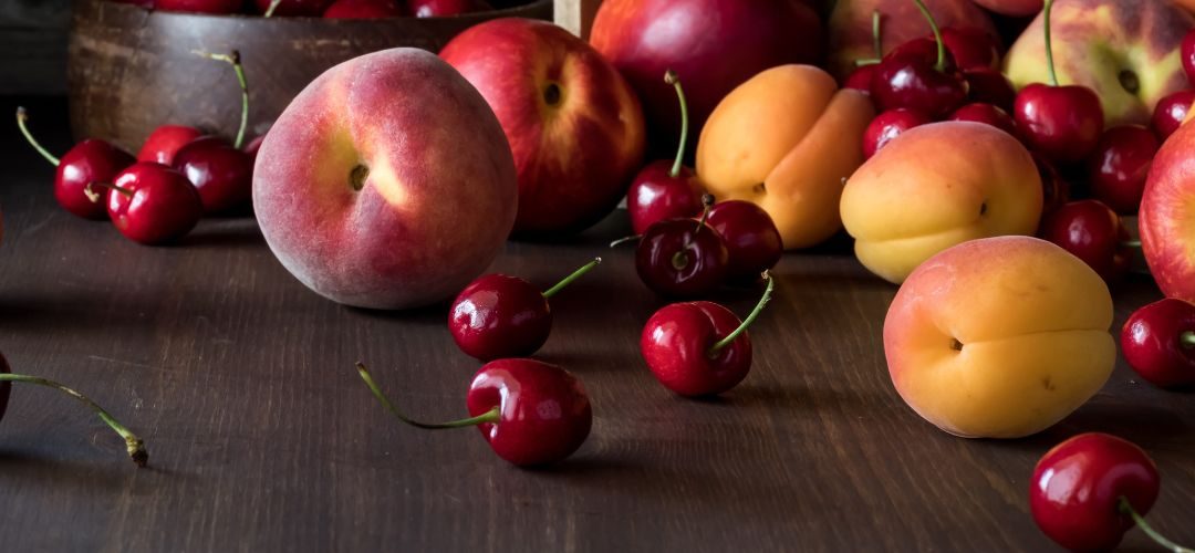 Europa: Se prevé que la producción de duraznos y nectarines alcanzará 3,49 millones de toneladas y las cerezas 800 mil toneladas en 2026/27