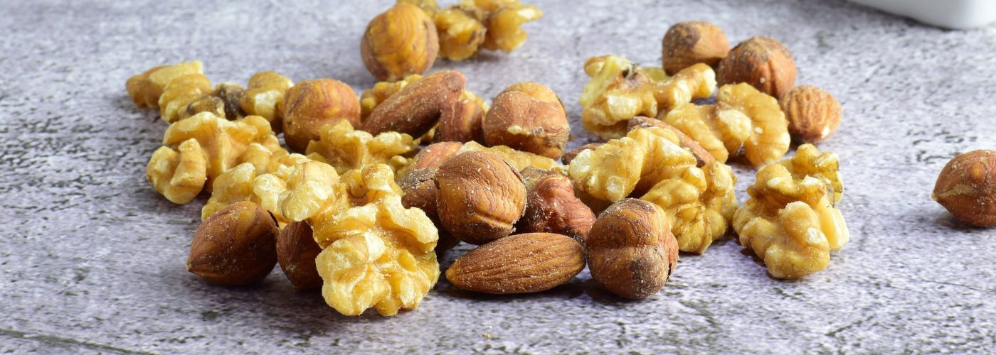 NUECES Y ALMENDRAS CHILE